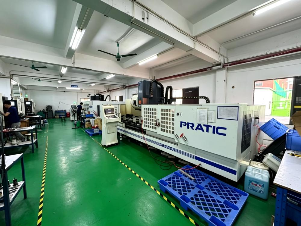 CNC 机加工车间